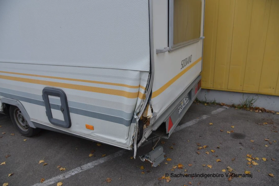 Wohnwagen Heckschaden Begutachtung